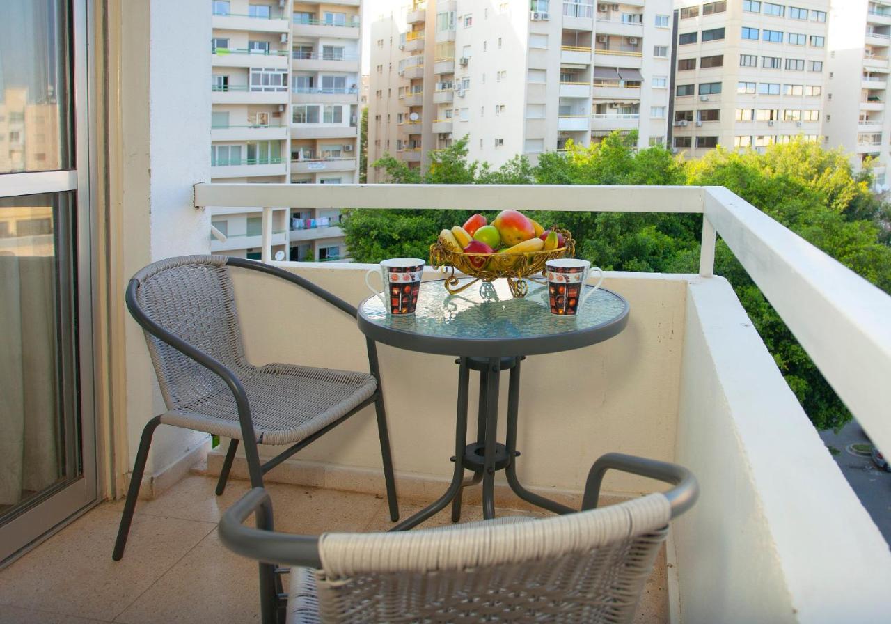 Poseidon Boutique Apartment 2 Limassol Luaran gambar